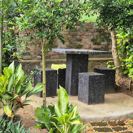 Lazy Bear Best Hostel In Kandy Ngoại thất bức ảnh